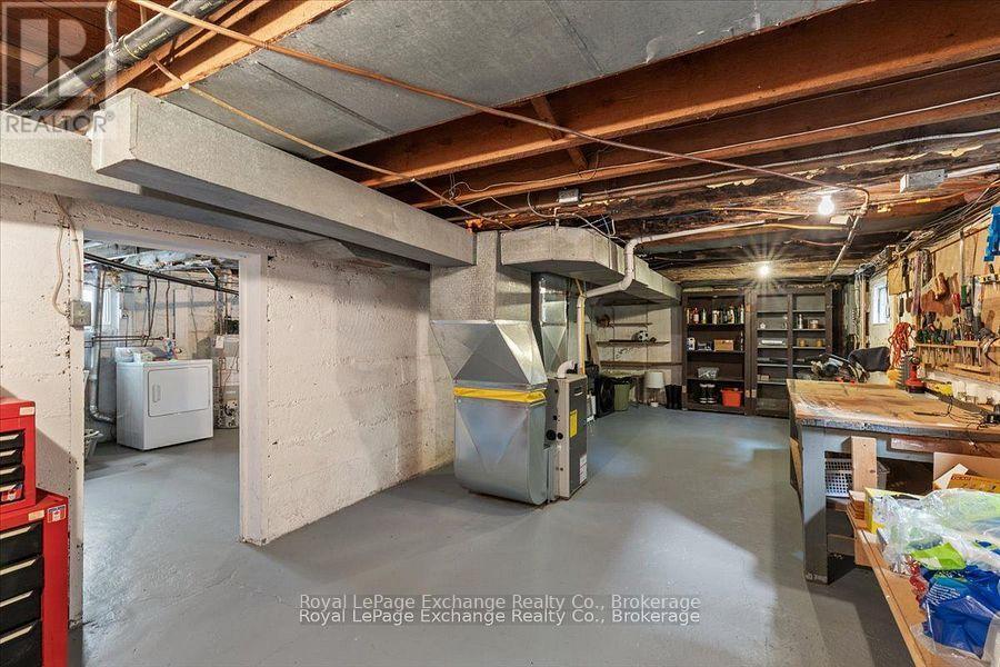 












40 GROSVENOR STREET S

,
Saugeen Shores,




Ontario
N0H2L0

