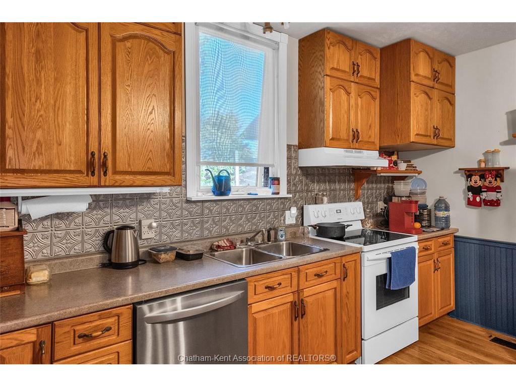 









11318


RIDGE

Line,
Blenheim,




ON
N0P 1A0

