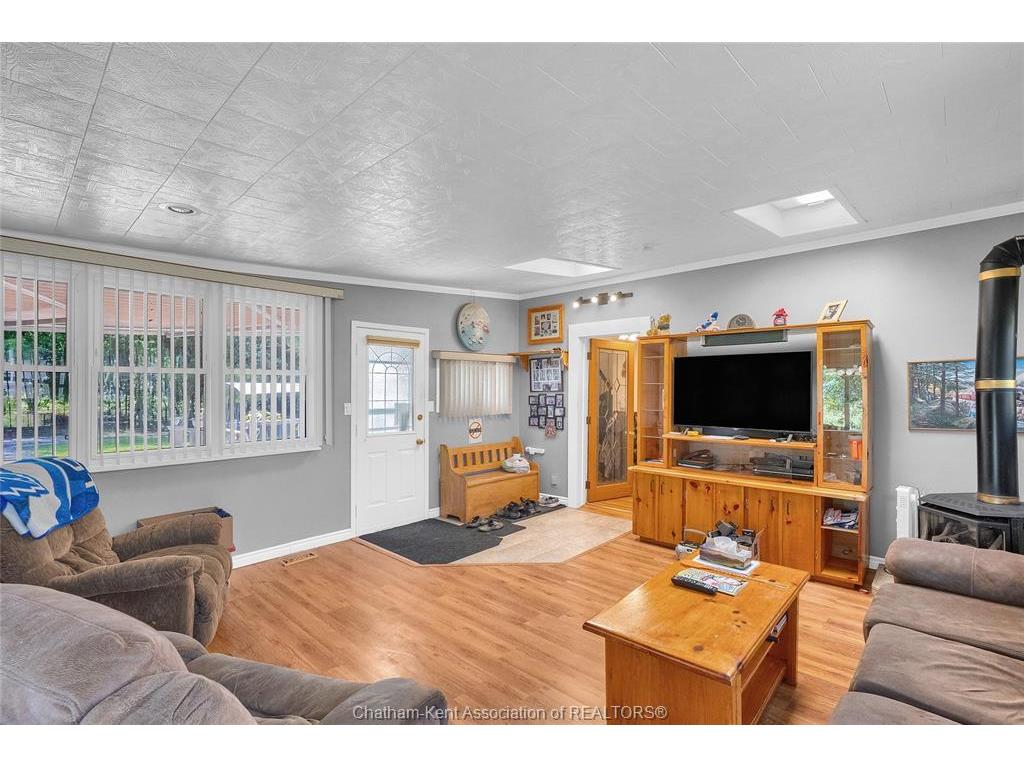 









11318


RIDGE

Line,
Blenheim,




ON
N0P 1A0

