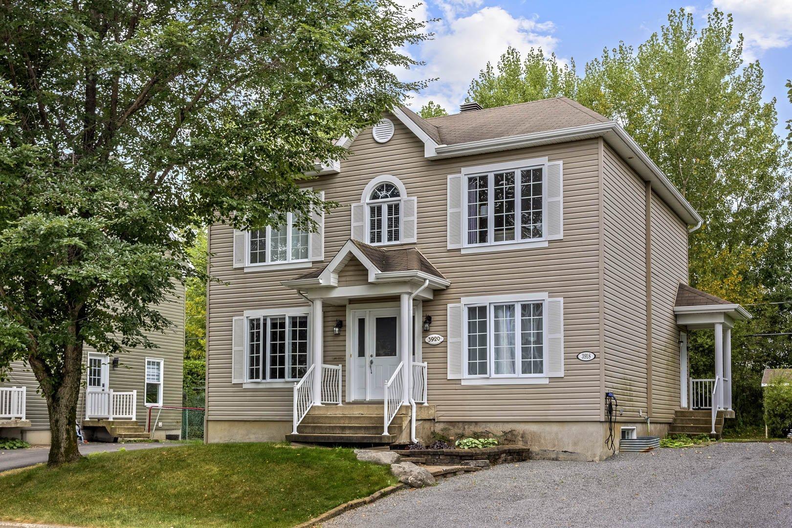 









3918


Rue des Impatientes

,
Québec (Les Rivières),




QC
G1M4E5

