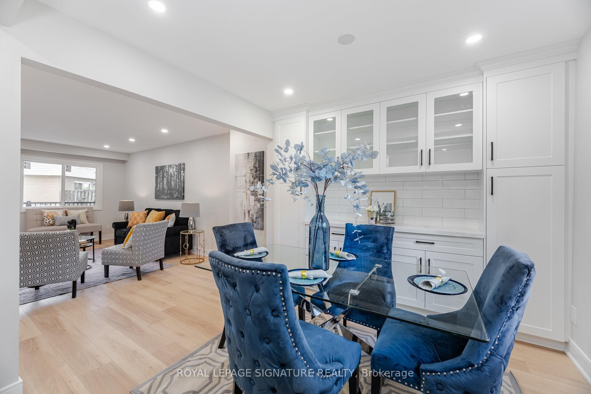









3175


Kirwin

Avenue, 64,
Mississauga,




ON
L5A 3M4

