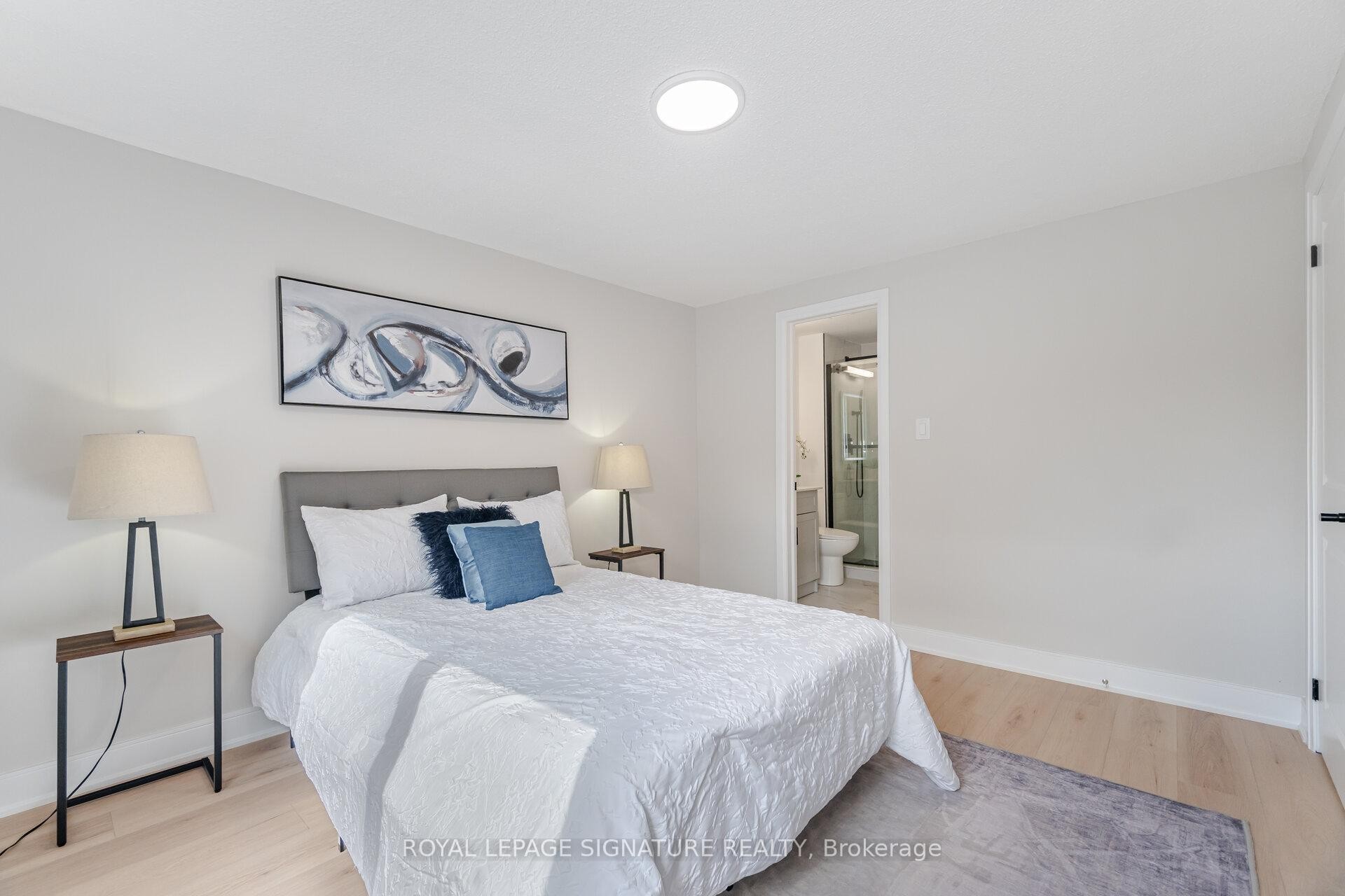 









3175


Kirwin

Avenue, 64,
Mississauga,




ON
L5A 3M4

