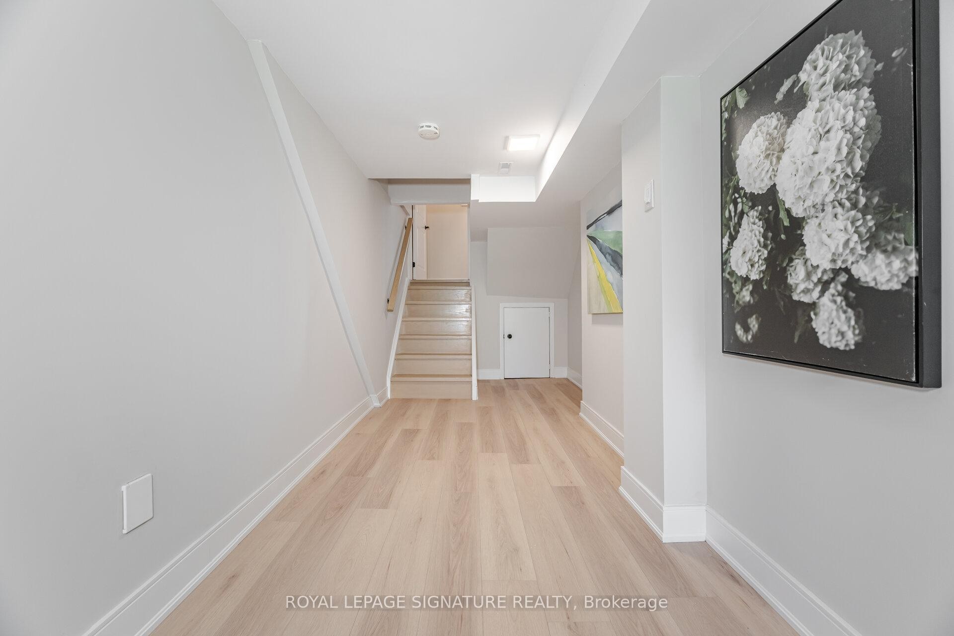 









3175


Kirwin

Avenue, 64,
Mississauga,




ON
L5A 3M4

