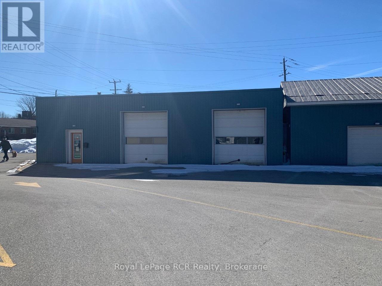 












1010 9TH AVENUE W

,
Georgian Bluffs,




Ontario
N4K2G0

