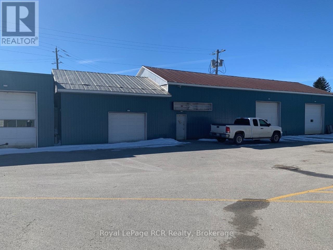 












1010 9TH AVENUE W

,
Georgian Bluffs,




Ontario
N4K2G0

