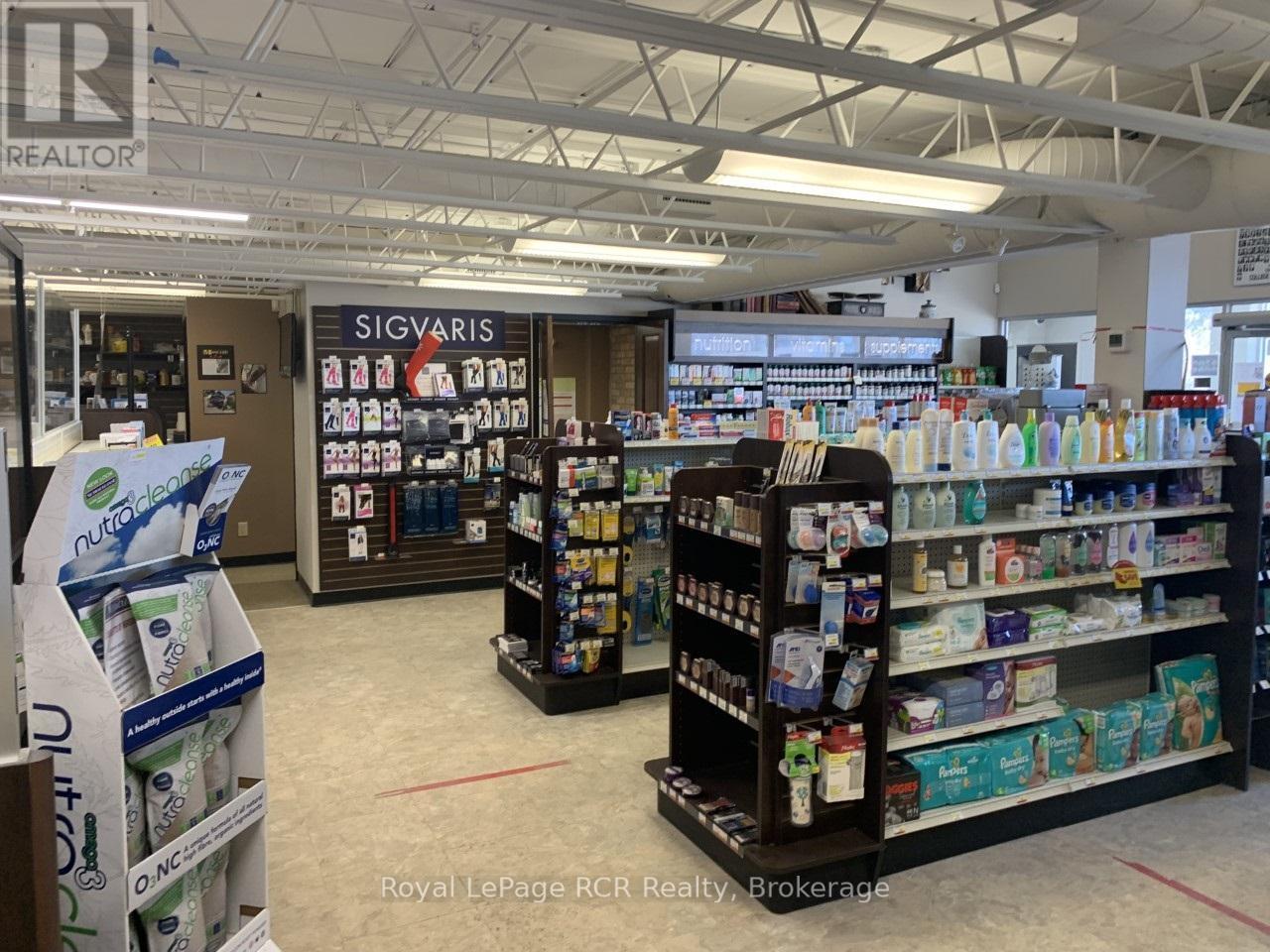 












1010 9TH AVENUE W

,
Georgian Bluffs,




Ontario
N4K2G0

