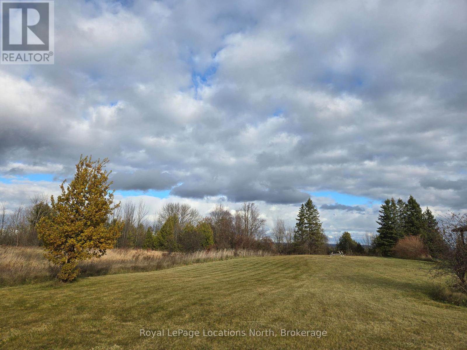 












135 SCOTIA DRIVE

,
Meaford,







Ontario
N4L0A7

