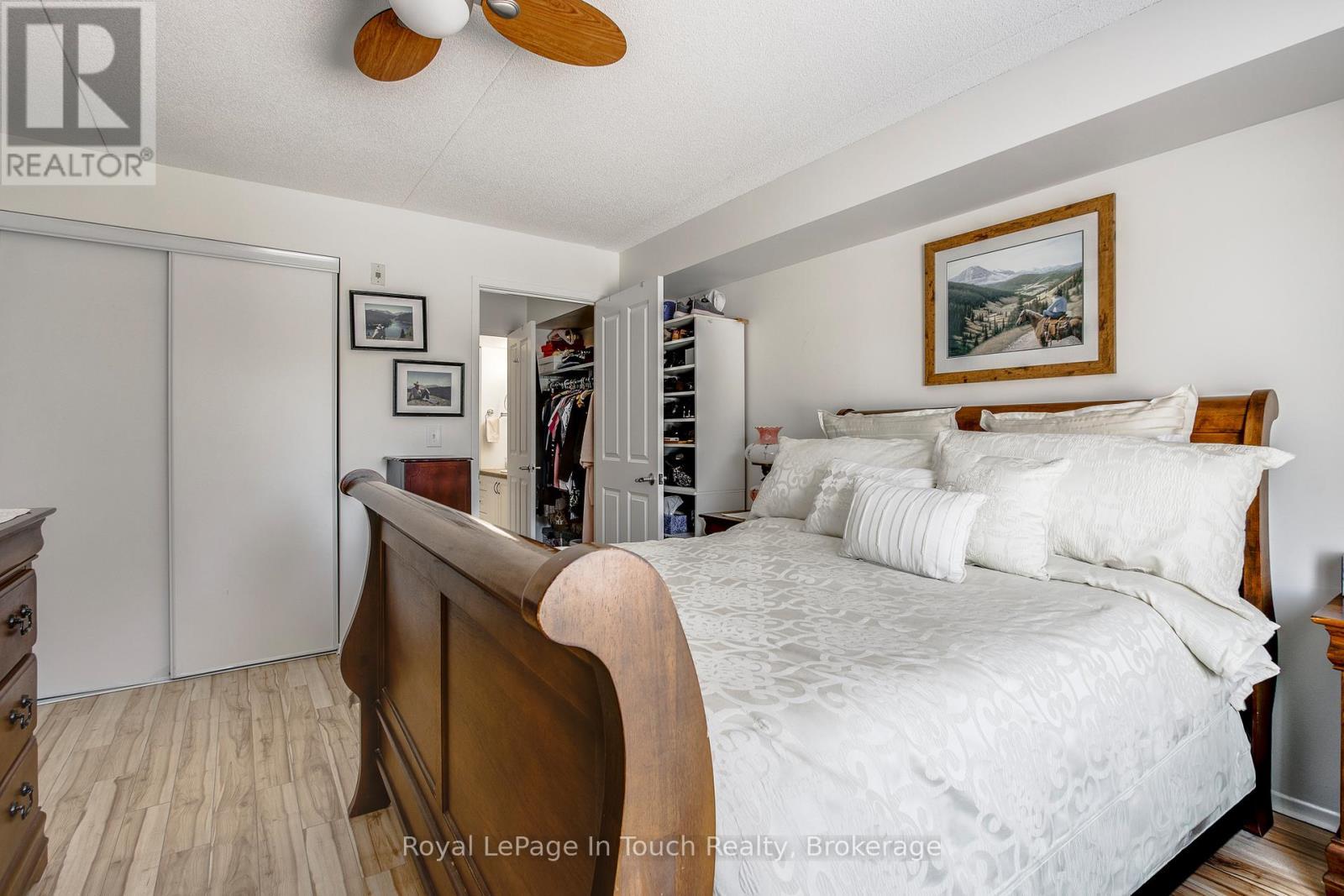 












315 - 333 LAFONTAINE ROAD W

,
Tiny,




Ontario
L9M0H1

