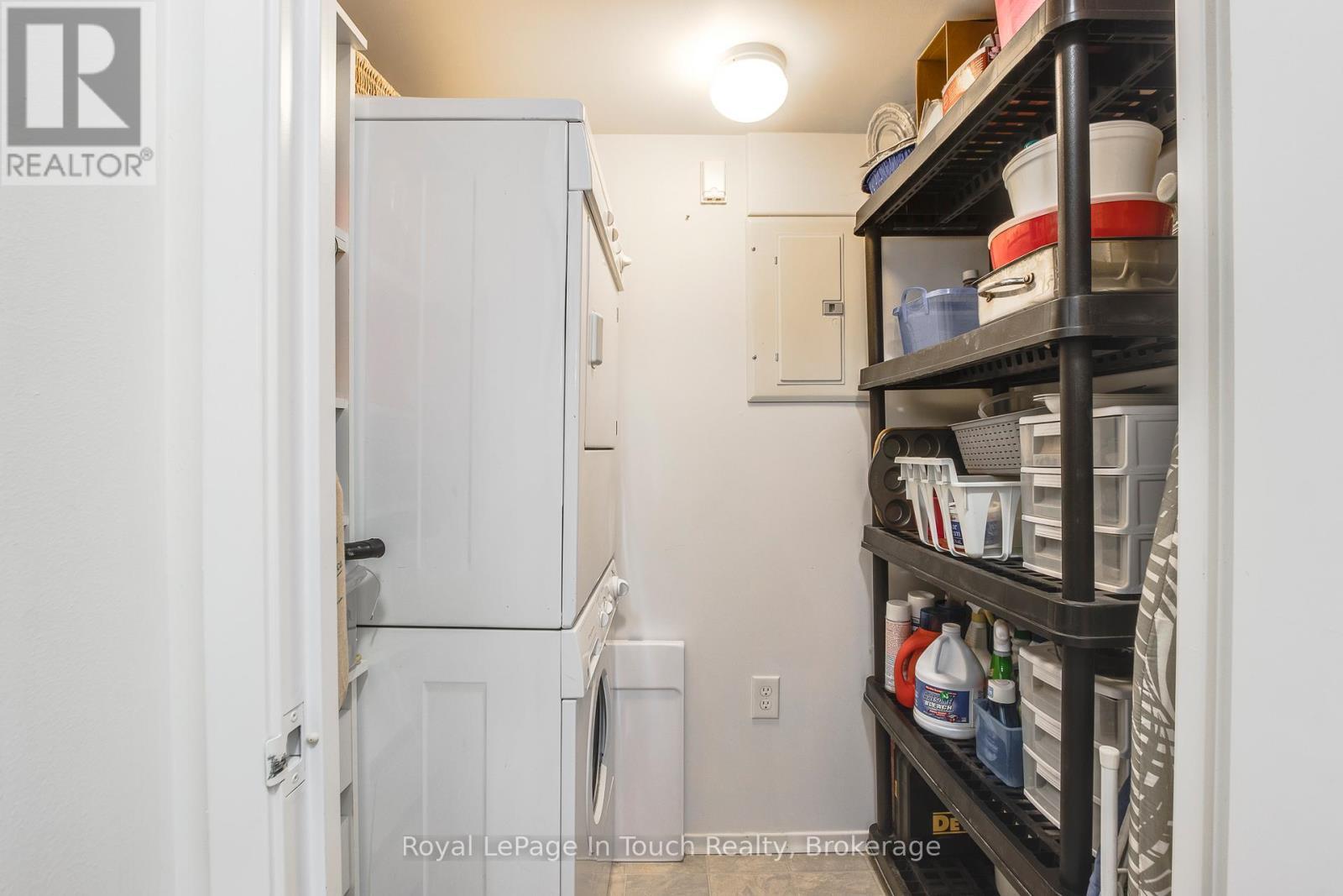 












315 - 333 LAFONTAINE ROAD W

,
Tiny,




Ontario
L9M0H1

