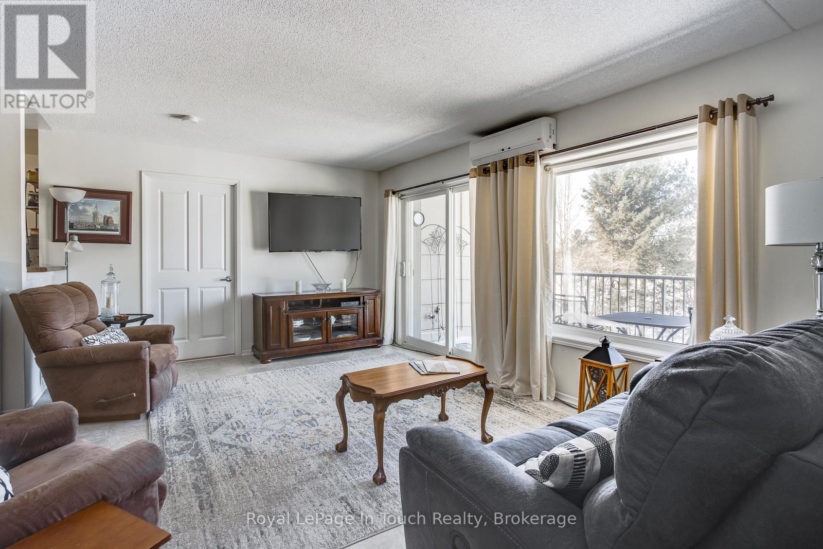 












315 - 333 LAFONTAINE ROAD W

,
Tiny,




Ontario
L9M0H1

