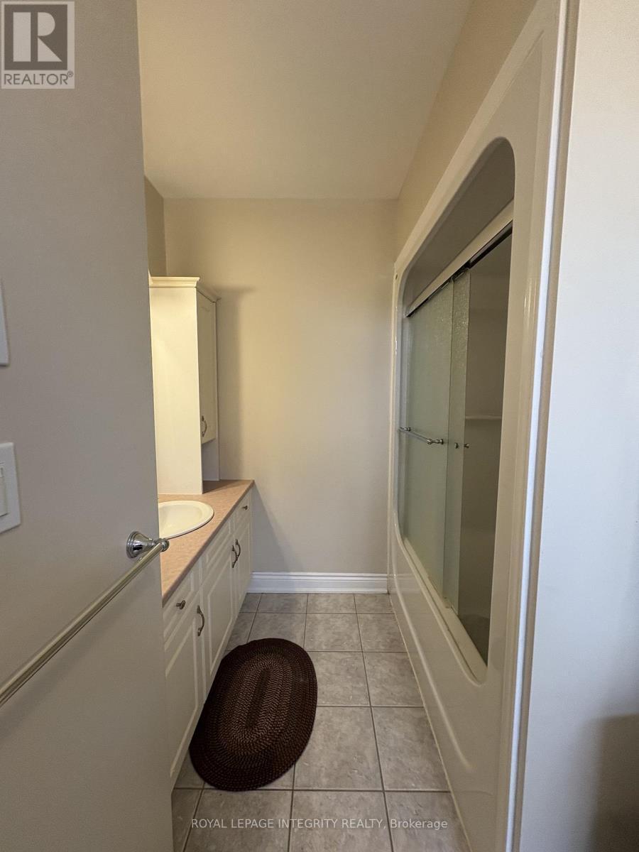 












APT - 600 CARACARA DRIVE

,
Ottawa,




Ontario
K4M0A1

