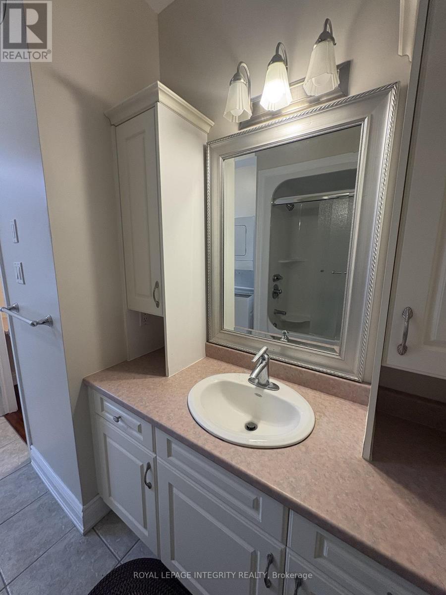 












APT - 600 CARACARA DRIVE

,
Ottawa,




Ontario
K4M0A1

