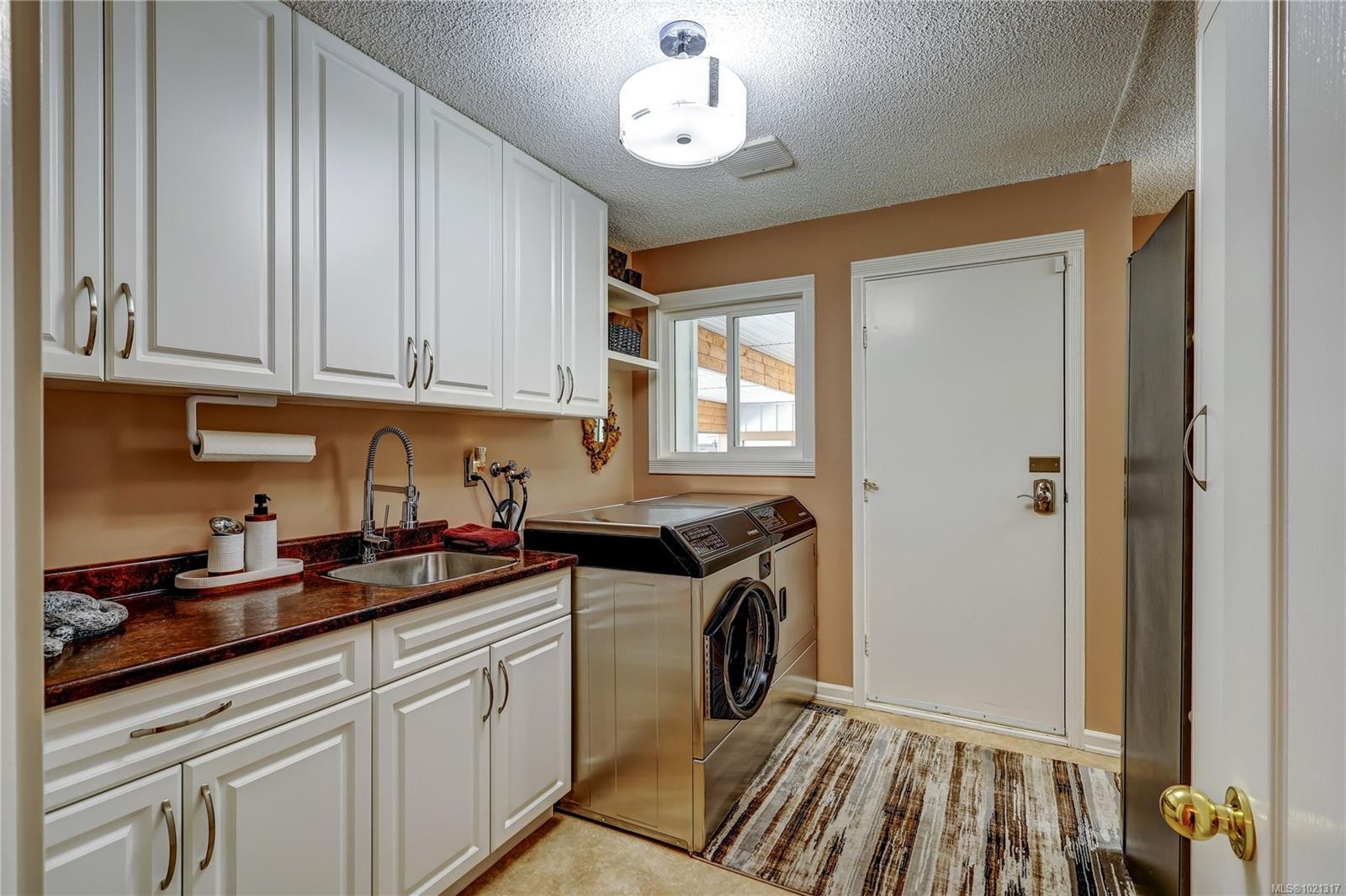 









3685


Planta

Rd,
Nanaimo,




BC
V9T 3E8

