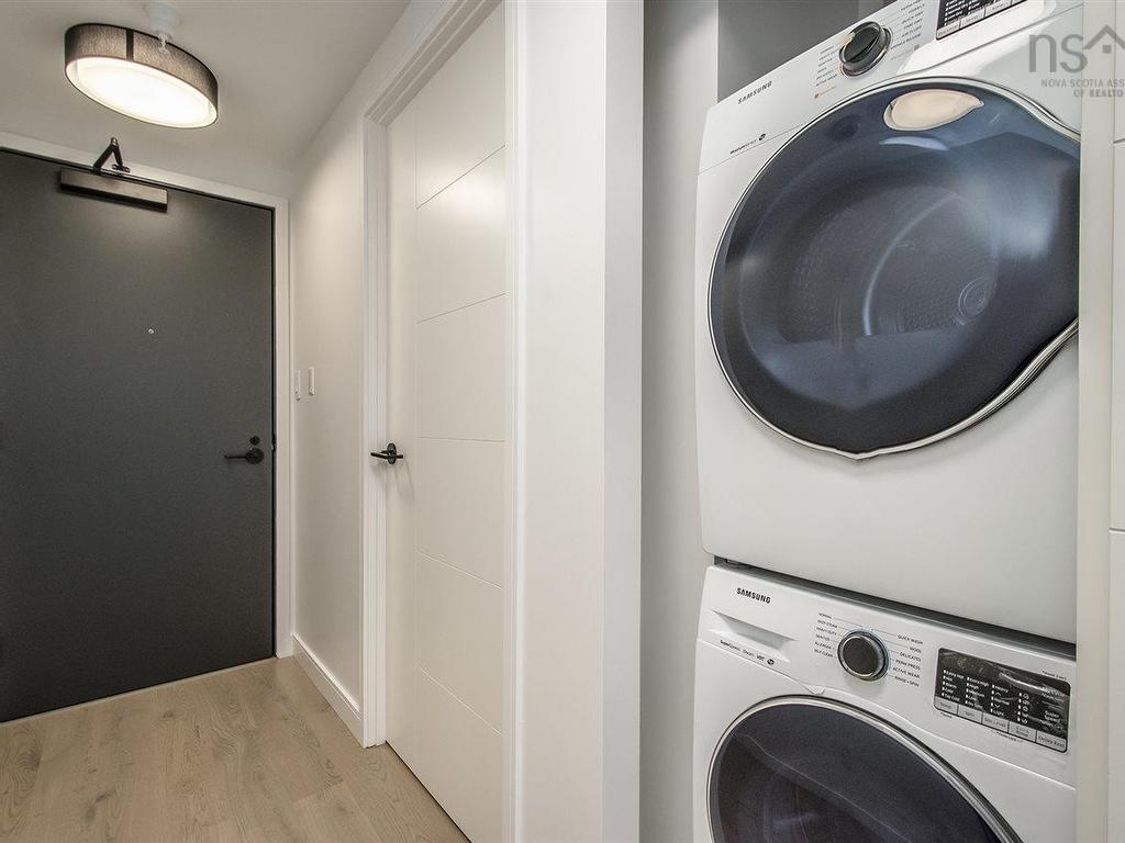 












902 1650 GRANVILLE Street

,
Halifax,




NS
B3J 0E1

