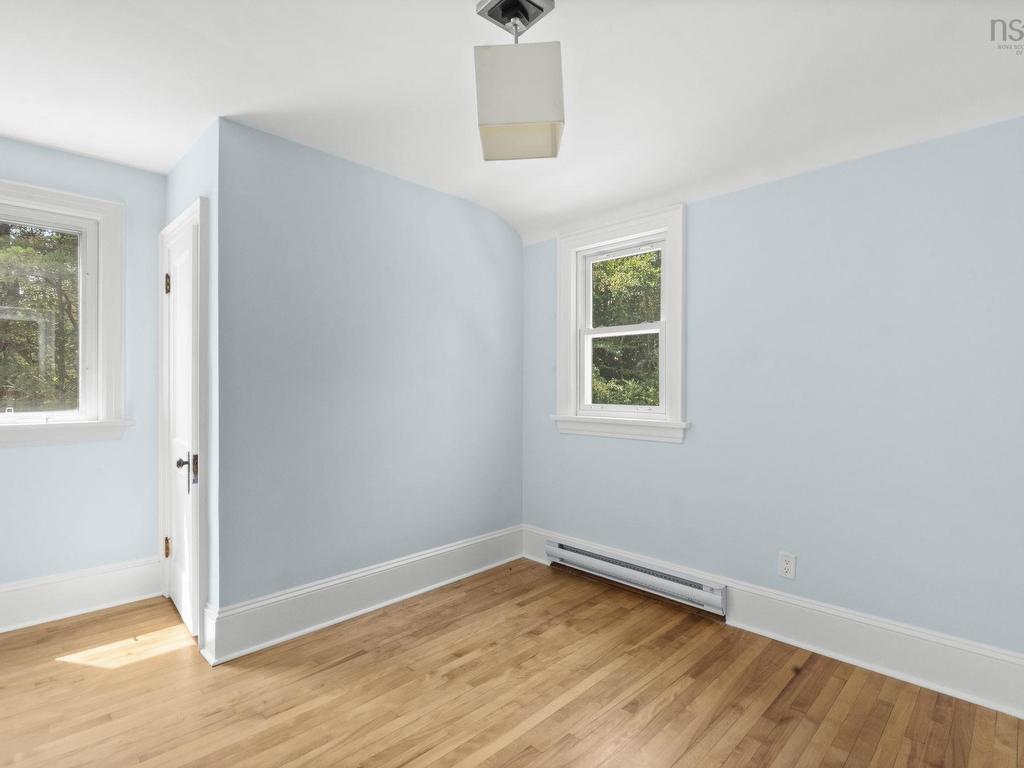 












44 DAKIN Drive

,
Halifax,




NS
B3M 2C9

