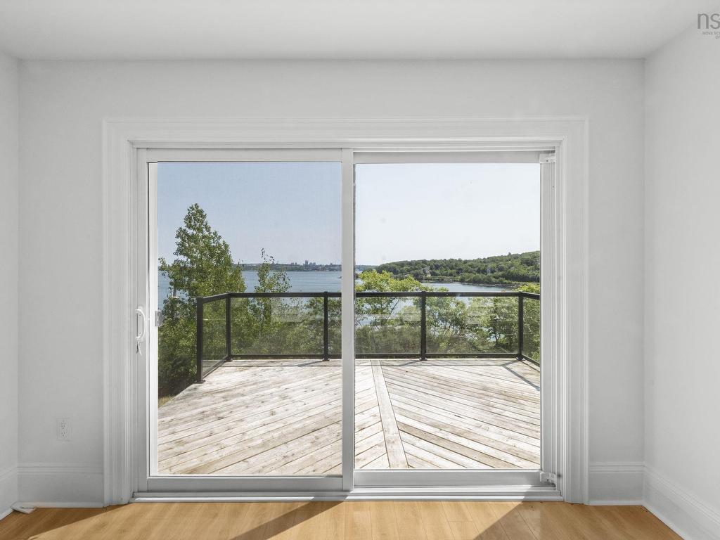 












44 DAKIN Drive

,
Halifax,




NS
B3M 2C9

