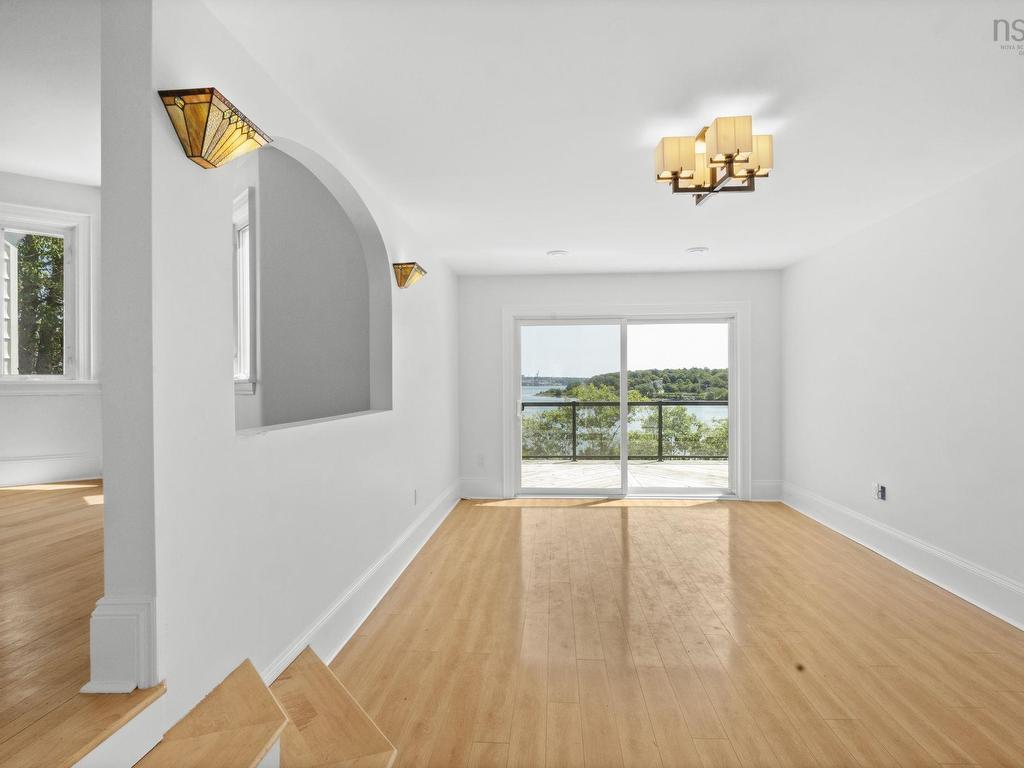 












44 DAKIN Drive

,
Halifax,




NS
B3M 2C9

