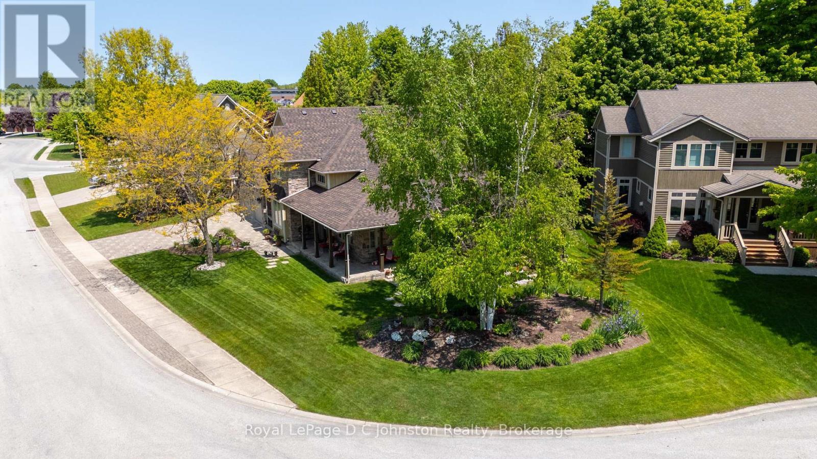 












830 MILL RIDGE COURT

,
Saugeen Shores,




Ontario
N0H2C4

