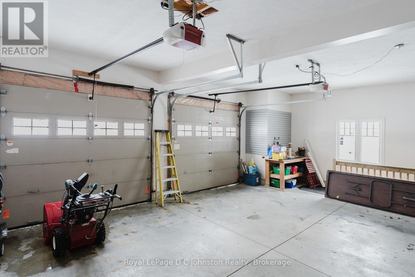 












830 MILL RIDGE COURT

,
Saugeen Shores,




Ontario
N0H2C4

