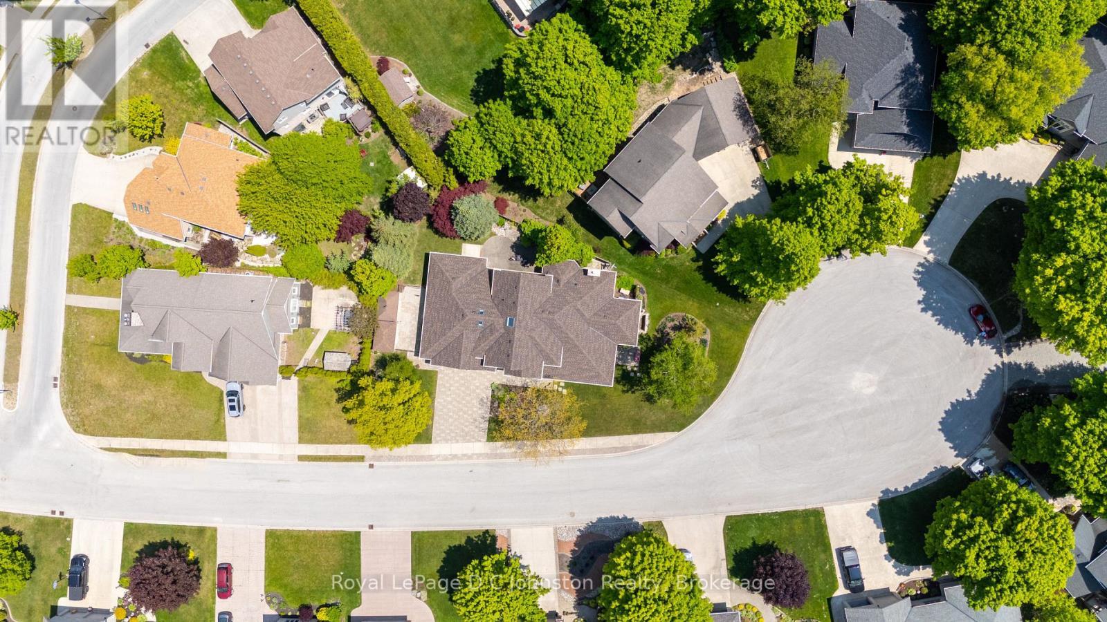 












830 MILL RIDGE COURT

,
Saugeen Shores,




Ontario
N0H2C4

