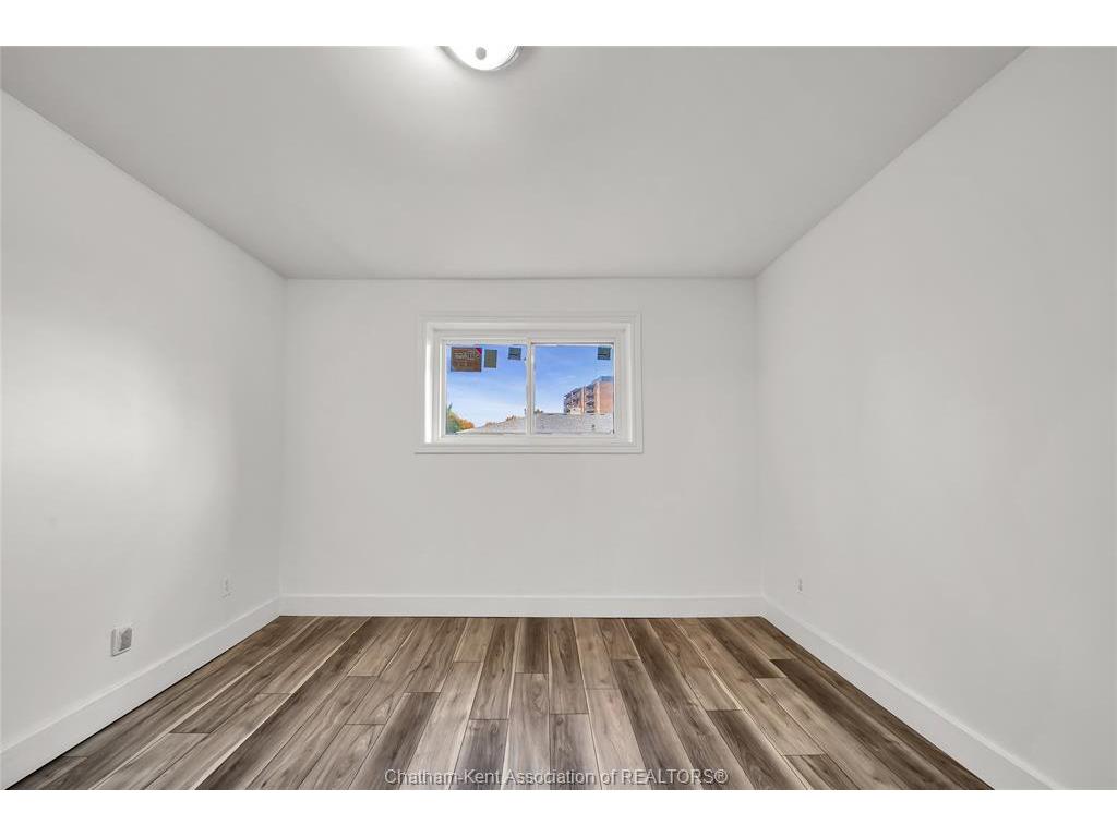 









25


Orchard Heights

Drive, 5,
Chatham,




ON
N7M 3G5

