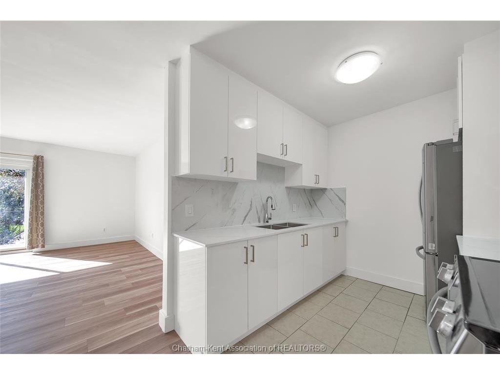 









25


Orchard Heights

Drive, 5,
Chatham,




ON
N7M 3G5

