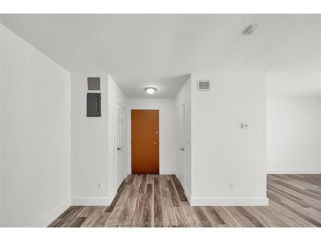 









25


Orchard Heights

Drive, 5,
Chatham,




ON
N7M 3G5

