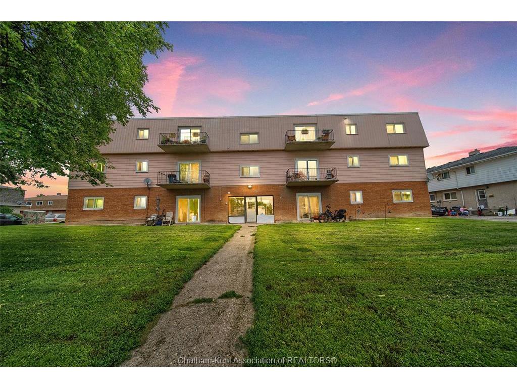 









25


Orchard Heights

Drive, 12,
Chatham,




ON
N7M 3G5

