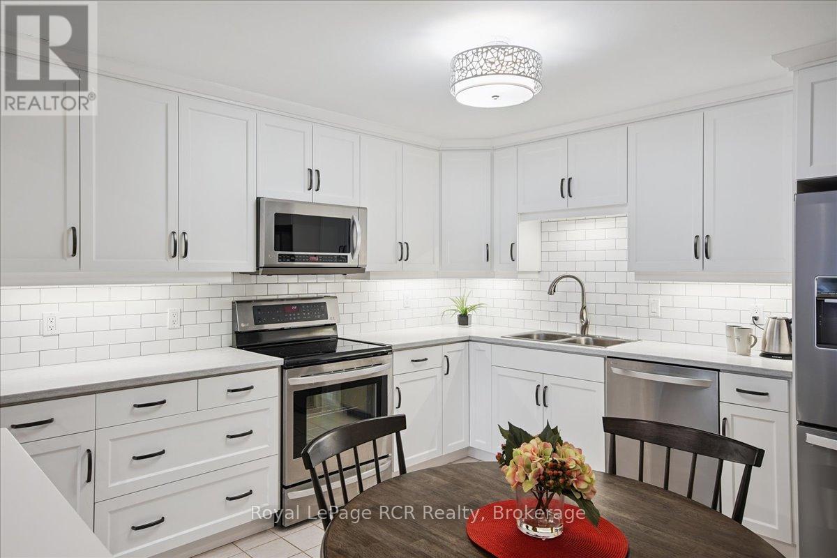 












206 - 2555 3RD AVENUE W

,
Owen Sound,




Ontario
N4K6T8

