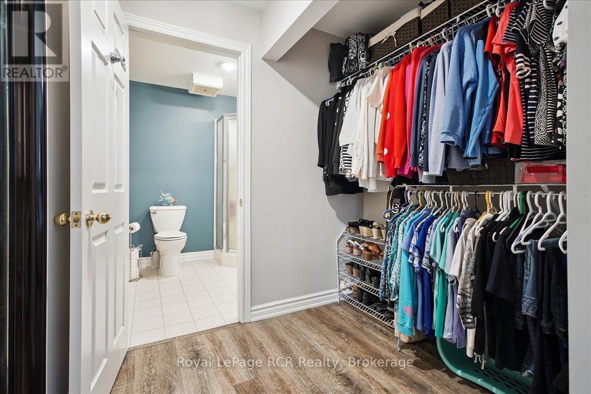 












206 - 2555 3RD AVENUE W

,
Owen Sound,




Ontario
N4K6T8

