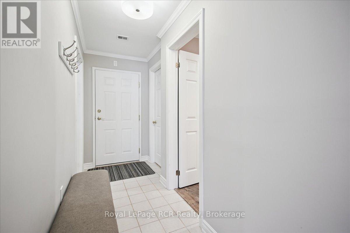 












206 - 2555 3RD AVENUE W

,
Owen Sound,




Ontario
N4K6T8

