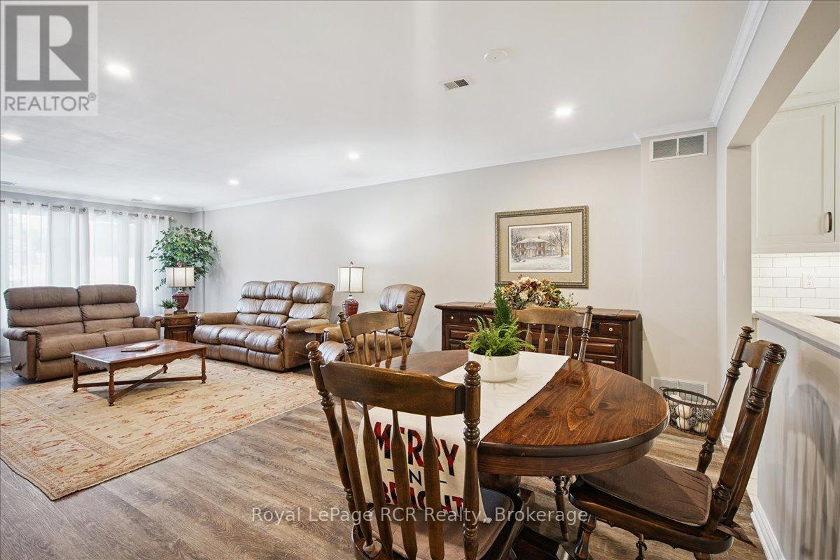 












206 - 2555 3RD AVENUE W

,
Owen Sound,




Ontario
N4K6T8

