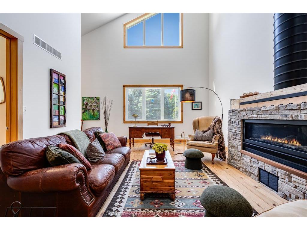 









11


Victoria

Street,
Shrewsbury,




ON
N0P 1A0

