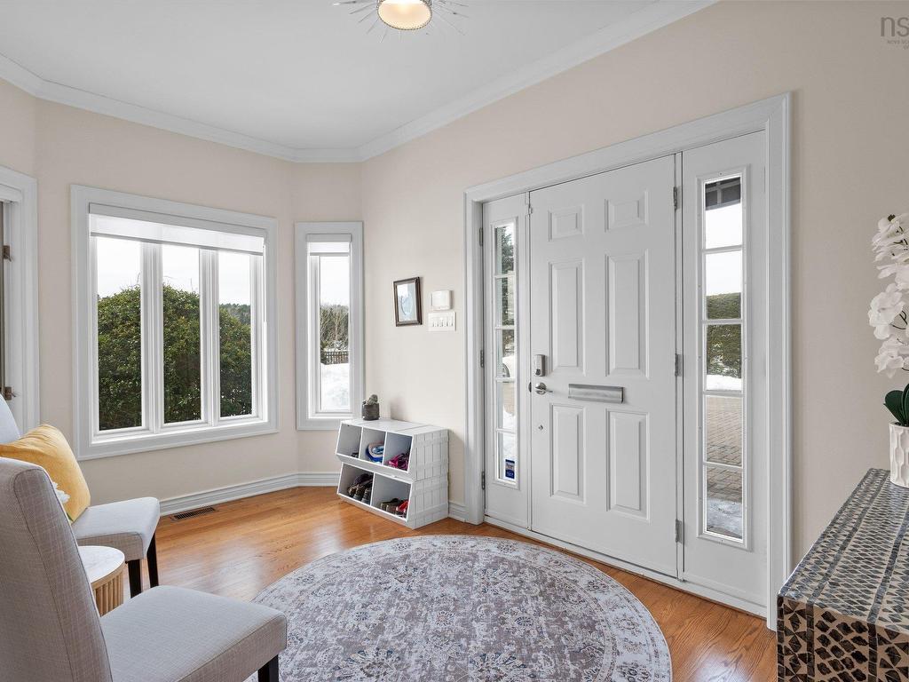 












6634 South Street

,
Halifax,




NS
B3H 1V2

