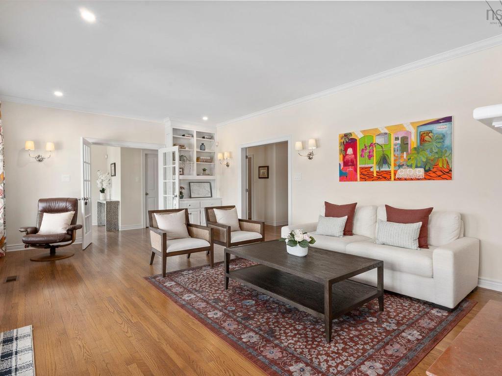 












6634 South Street

,
Halifax,




NS
B3H 1V2

