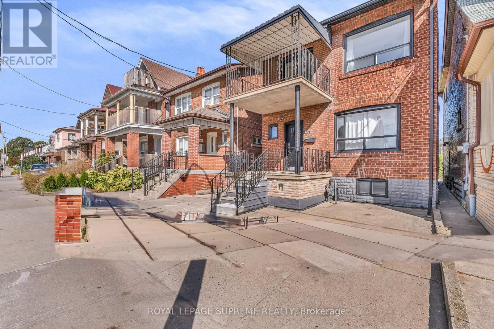 












1837 DUFFERIN STREET

,
Toronto,




Ontario
M6E3P5

