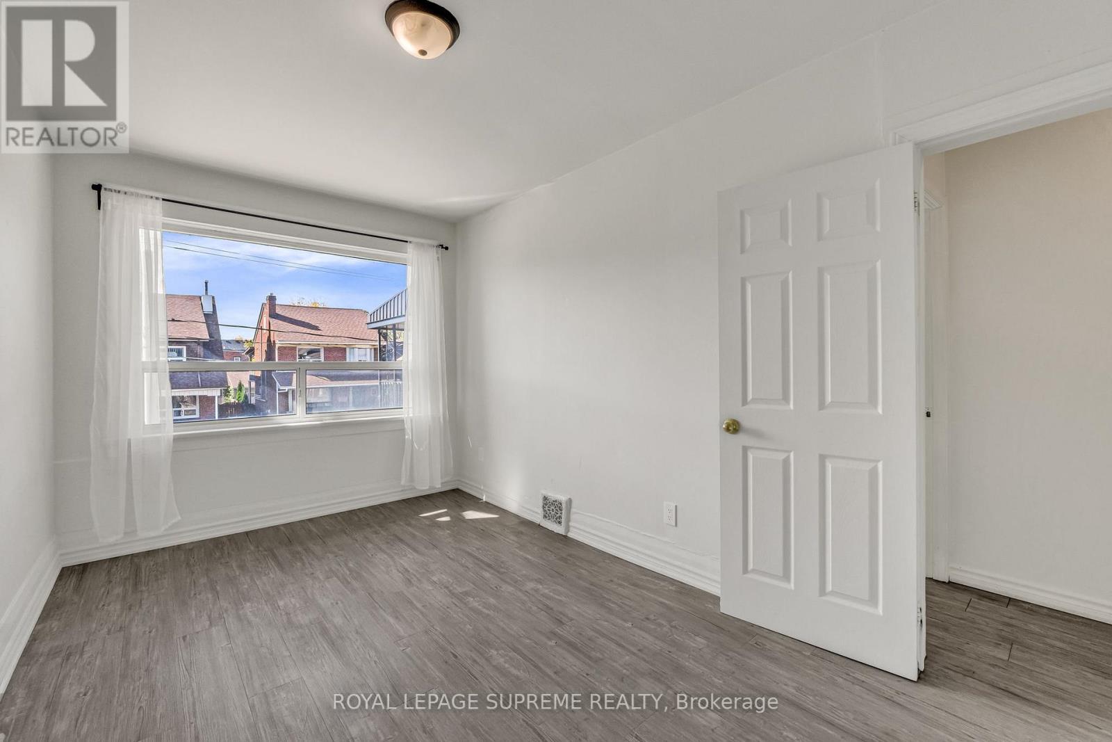 












1837 DUFFERIN STREET

,
Toronto,




Ontario
M6E3P5

