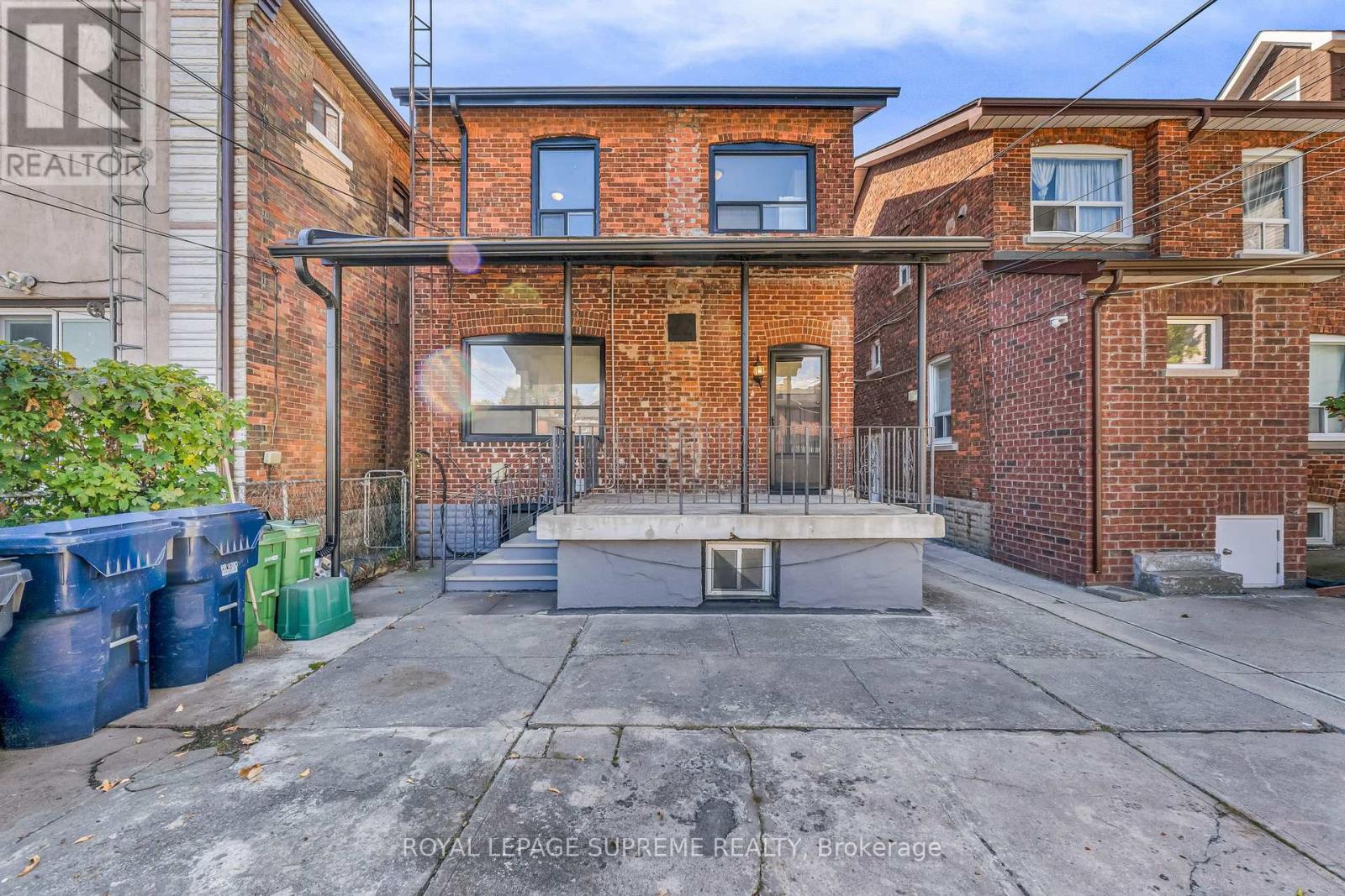 












1837 DUFFERIN STREET

,
Toronto,




Ontario
M6E3P5

