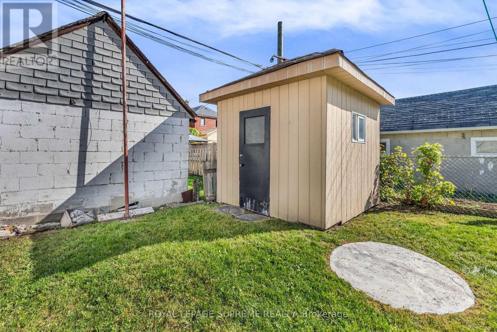 












1837 DUFFERIN STREET

,
Toronto,




Ontario
M6E3P5

