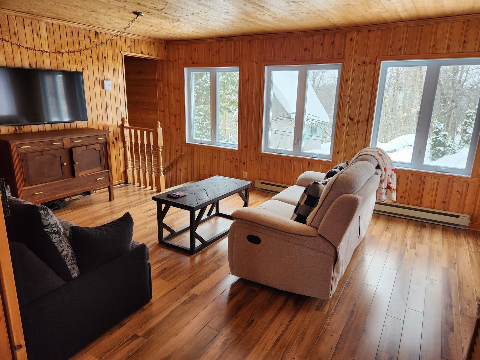 









62


Ch. Lakeview

,
Saint-Adolphe-d'Howard,




QC
J0T2B0

