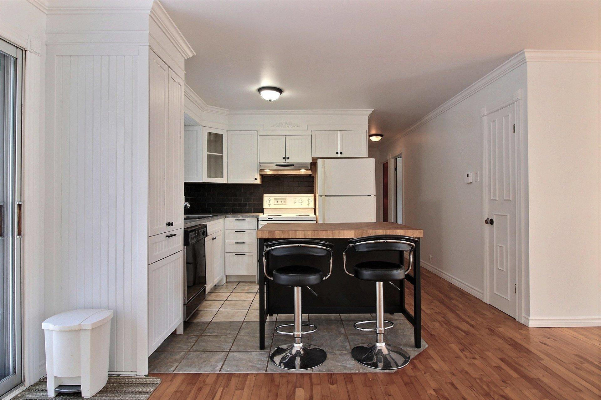 









30


Route du Canton

,
Brownsburg-Chatham,




QC
J8G0B6

