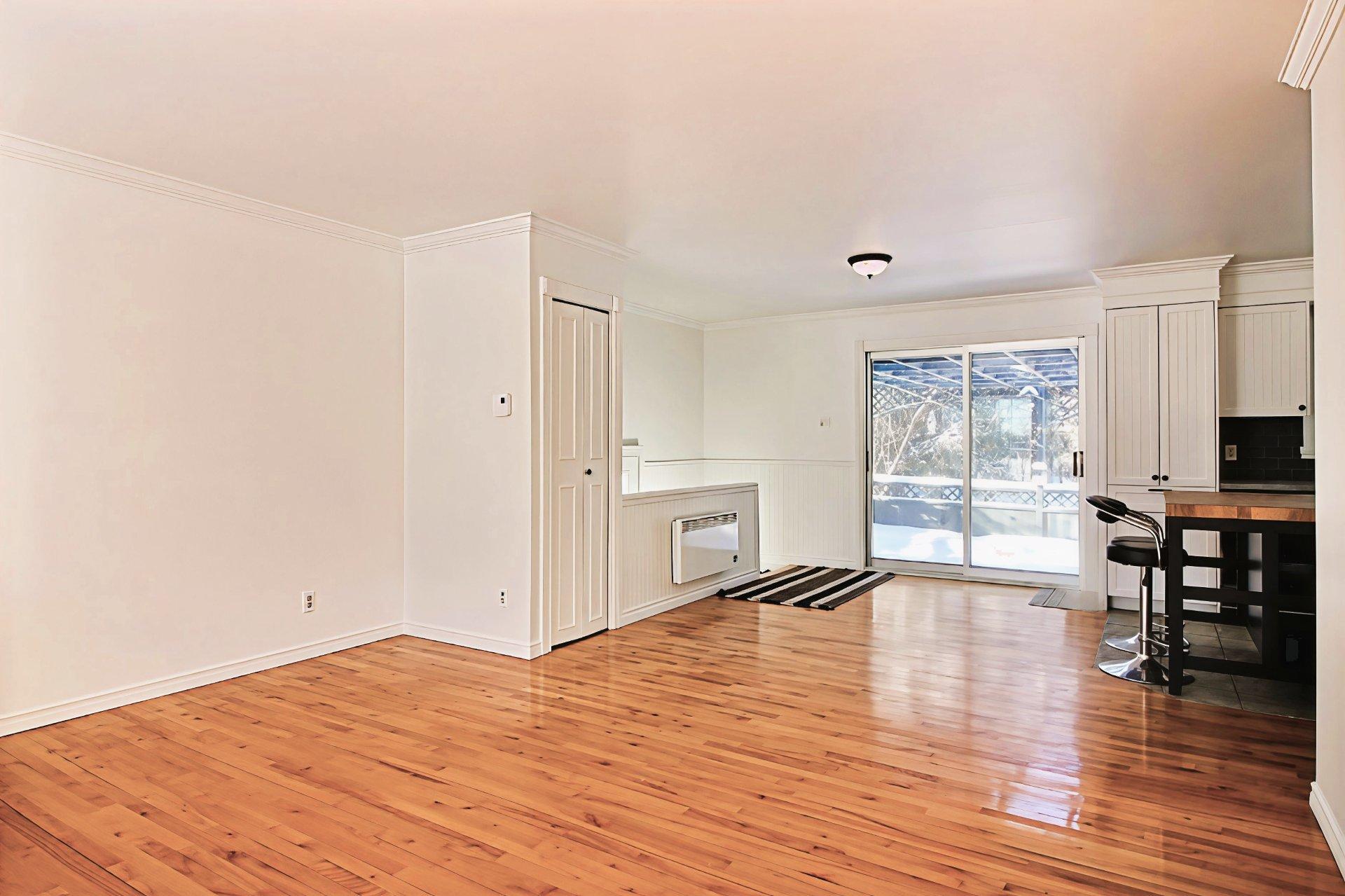 









30


Route du Canton

,
Brownsburg-Chatham,




QC
J8G0B6

