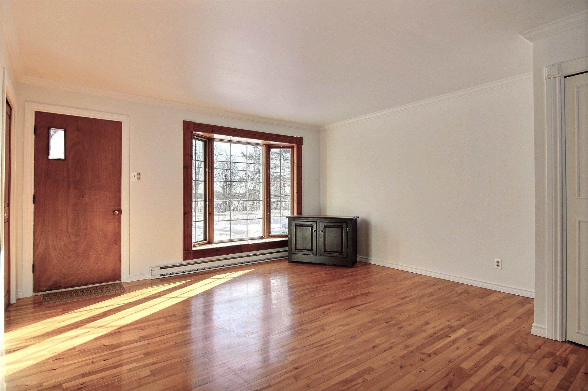 









30


Route du Canton

,
Brownsburg-Chatham,




QC
J8G0B6

