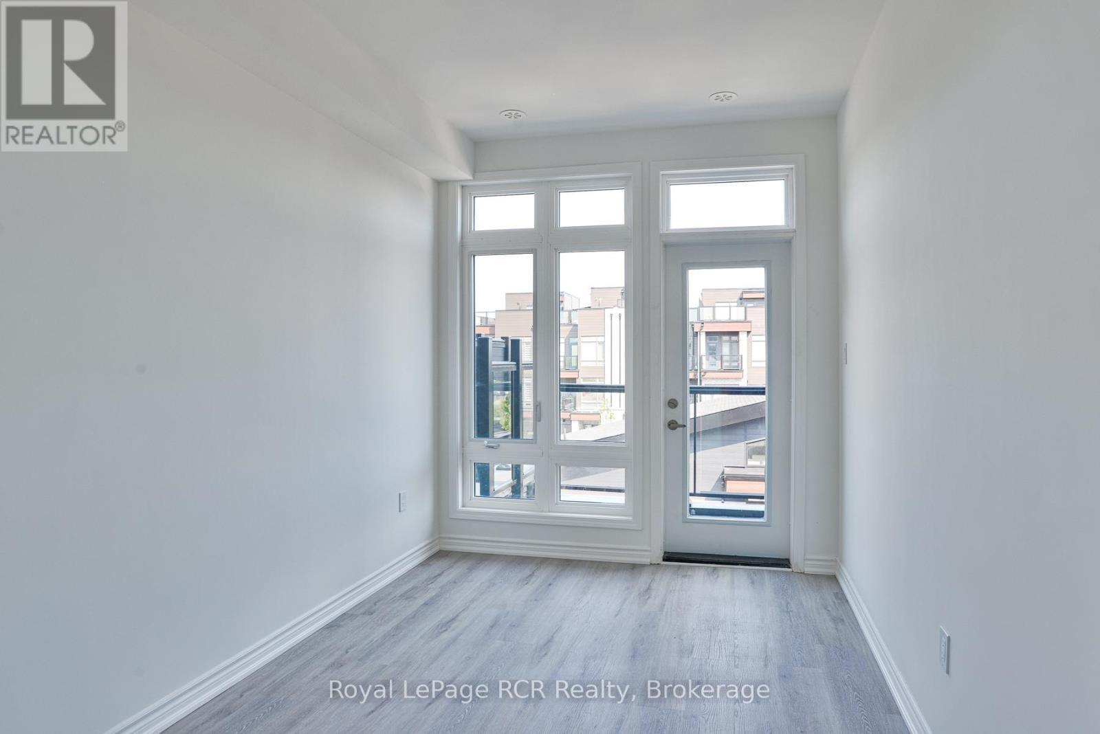 












27 WYN WOOD LANE

,
Orillia,




Ontario
L3V8P7

