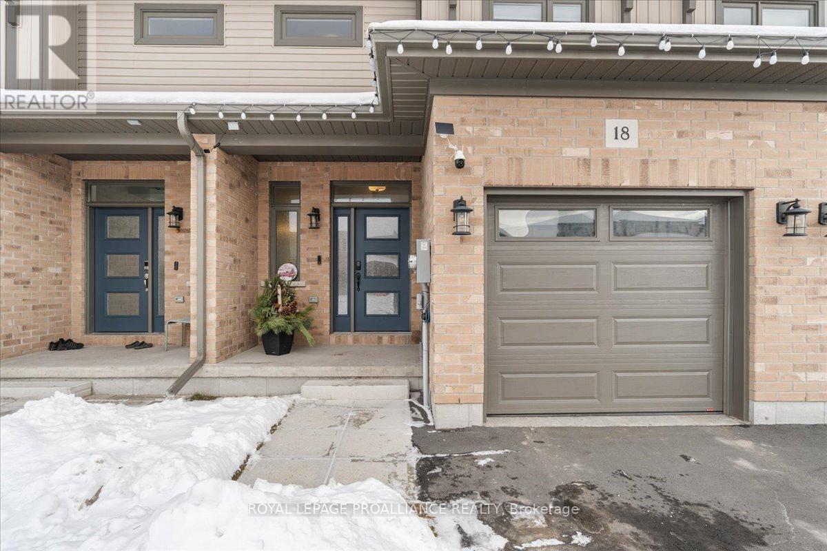 












18 MIRAMICHI STREET

,
Belleville (Thurlow Ward),




Ontario
K8N0T3

