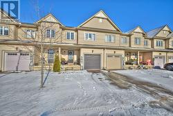 Attractive 2 storey freehold townhome.