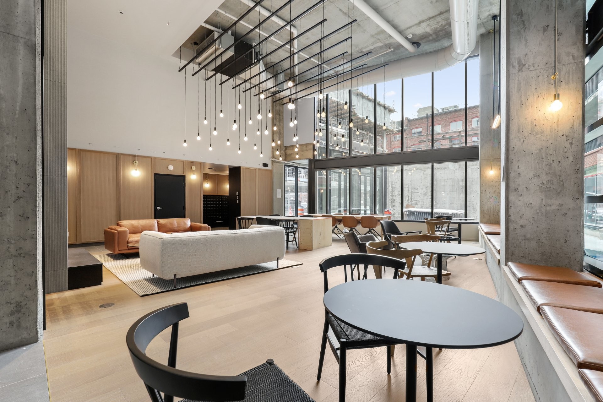 









288


Rue Richmond

, 234,
Montréal (Le Sud-Ouest),




QC
H3J0C4

