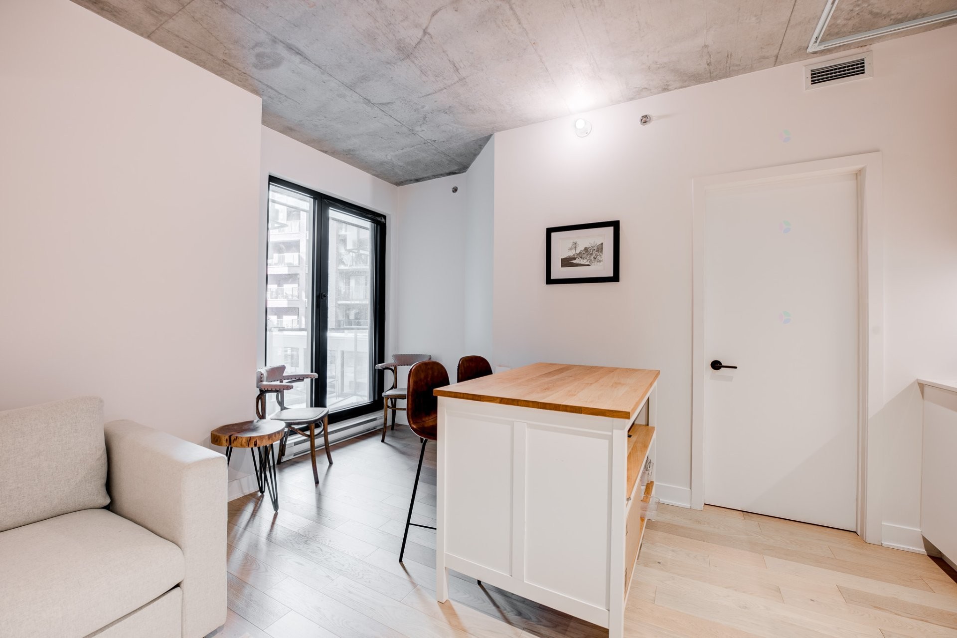 









288


Rue Richmond

, 234,
Montréal (Le Sud-Ouest),




QC
H3J0C4

