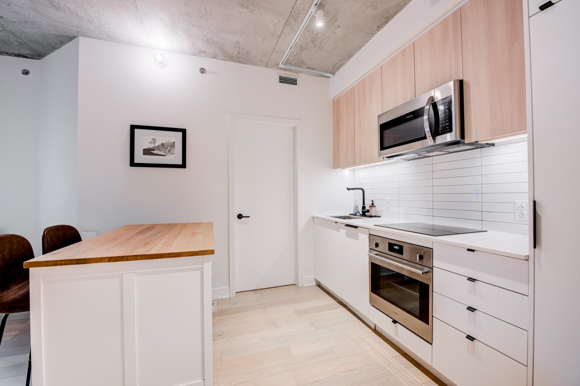 









288


Rue Richmond

, 234,
Montréal (Le Sud-Ouest),




QC
H3J0C4

