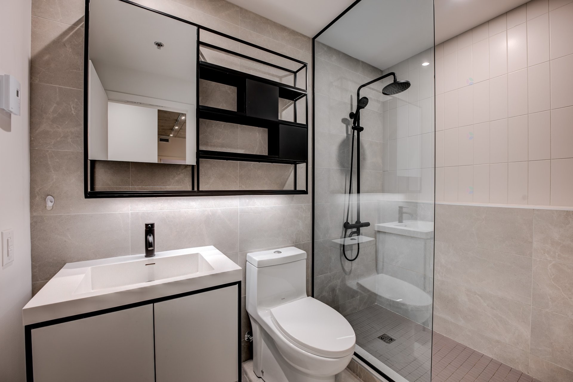 









288


Rue Richmond

, 234,
Montréal (Le Sud-Ouest),




QC
H3J0C4

